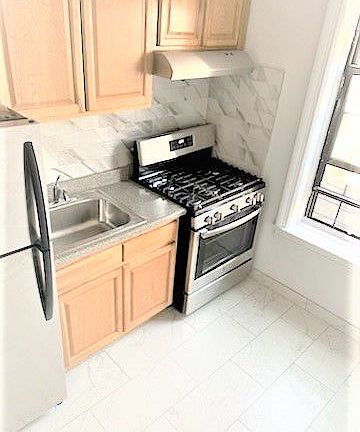 4th image of 2576 41st St APT 2F