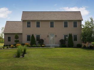 2734 Hocking Trl, Canal Winchester, OH 43110