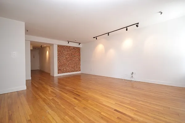 Rented by Citi Habitats | media 9