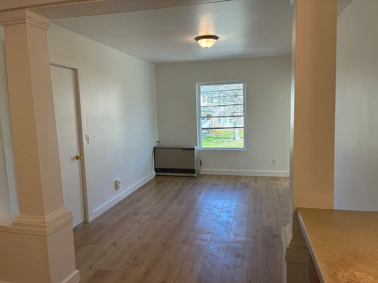 1 bed, 1.5 bath, $1,200 — Photo 4