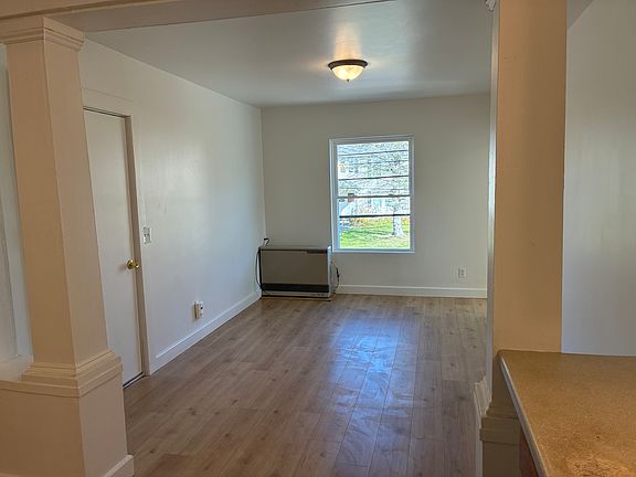 4th image of 213 Webster St #2F