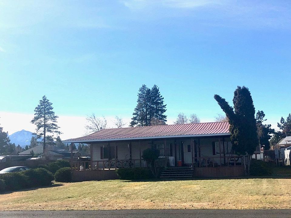 2nd image of 145 N Maple St