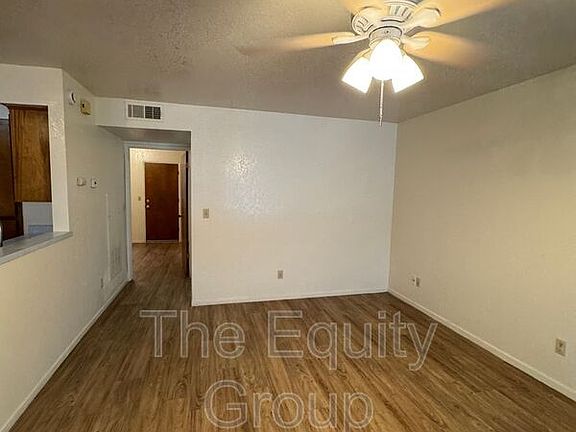 3rd image of 703 E Noble Ave #11