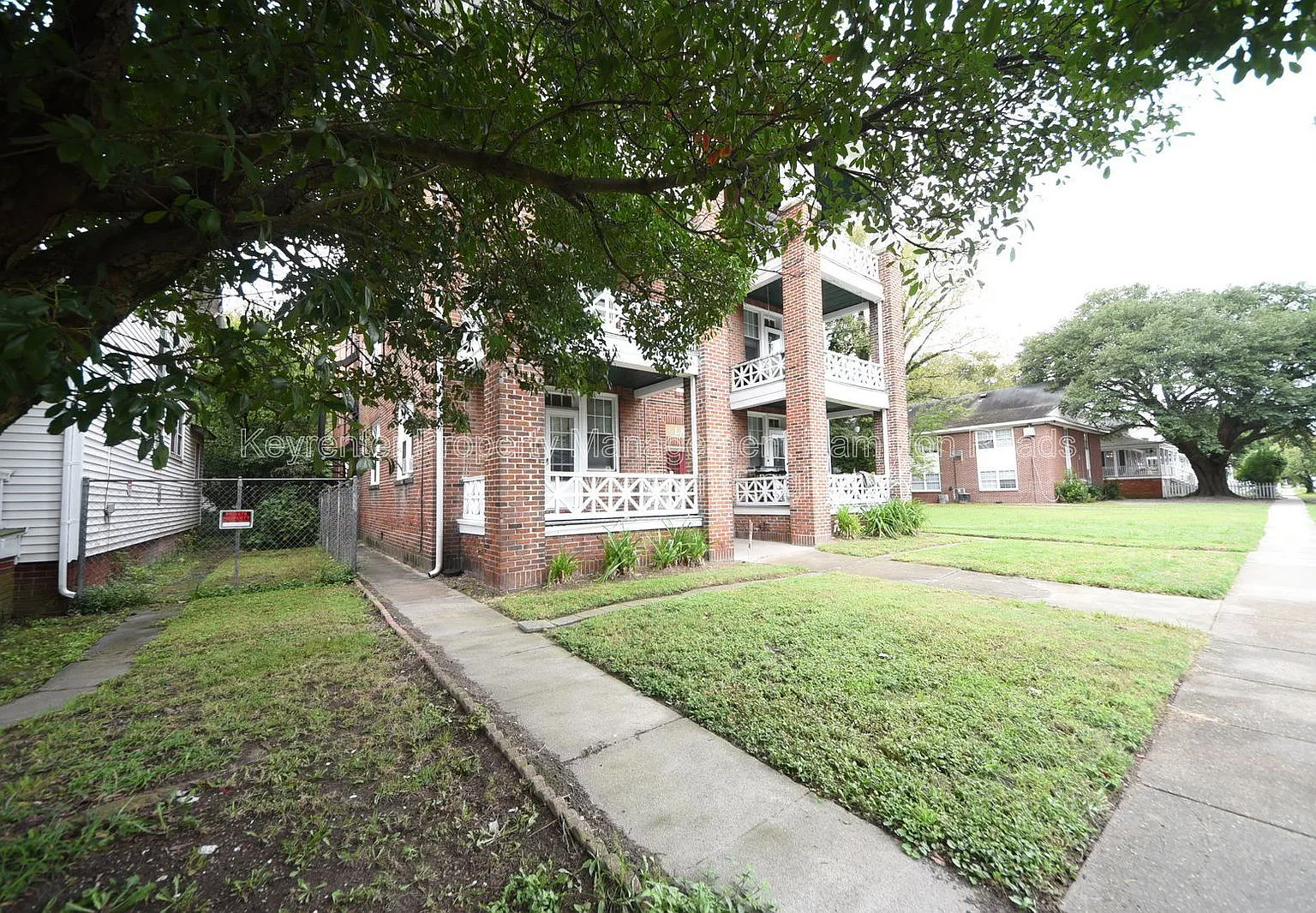 Studio, 1.0 bath, 650 sqft, $900 — Photo 3