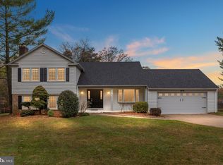 5624 Signal Point Ct, Burke, VA 22015