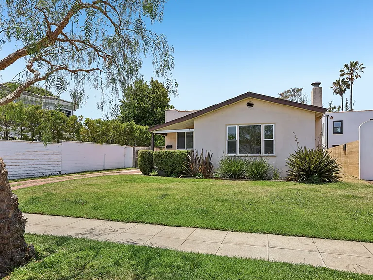 2214 Euclid St — Photo 32