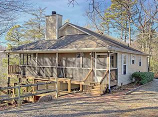 271 Sunset Dr, Tiger, GA 30576