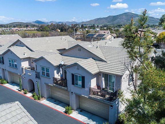 2nd image of 36352 Cinzia Ln