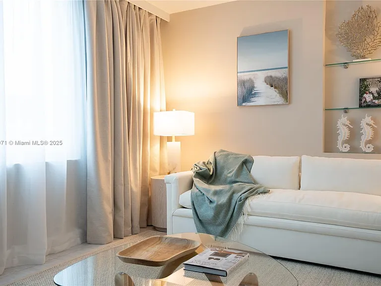 2301 Collins Ave #836 — Photo 3