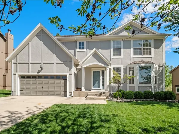 15337 S Blackfoot Dr, Olathe, KS 66062
