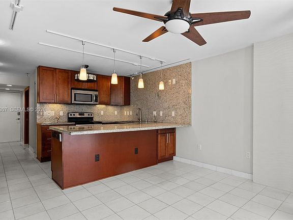 5th image of 1228 West Ave APT 604