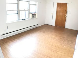 2320 29th St, Astoria, NY 11105