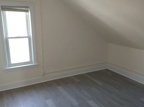 324 Orms St Floor 3, Providence, RI 02908