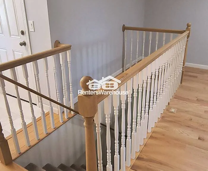 950 Butte Ct — Photo 4
