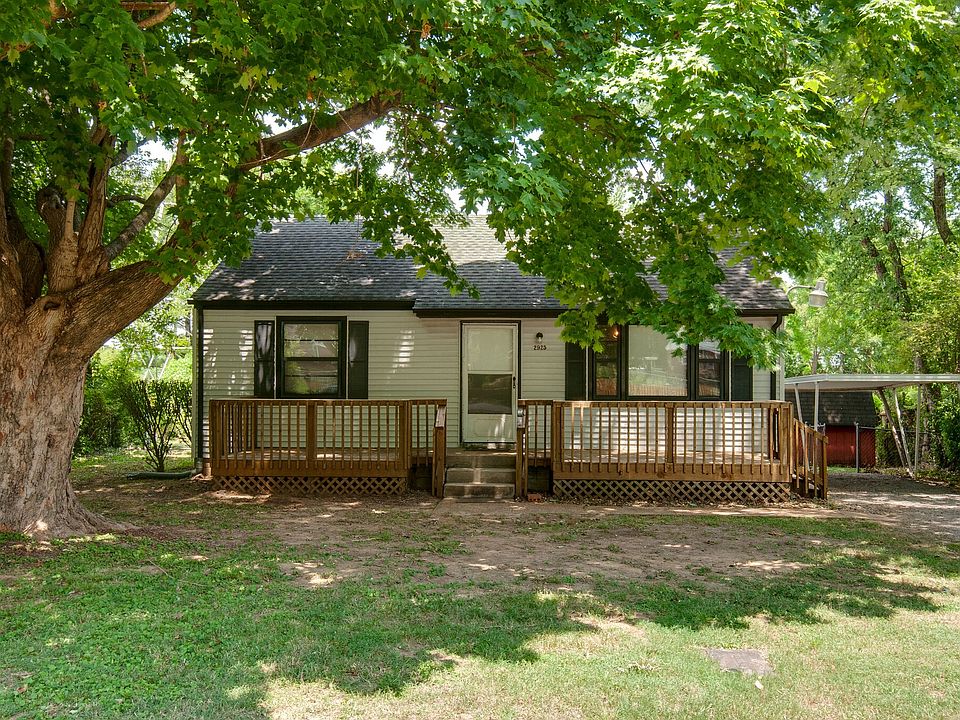1st image of 2925 Ironwood Dr