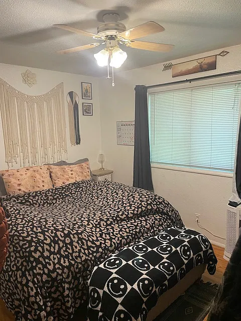4 bed, 975 sqft, $1,950 — Photo 4