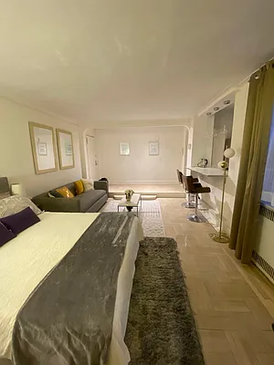 Rented by Compass | media 3