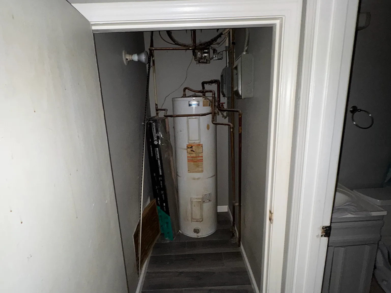 2 bed, 1200 sqft, $1,999 — Photo 4