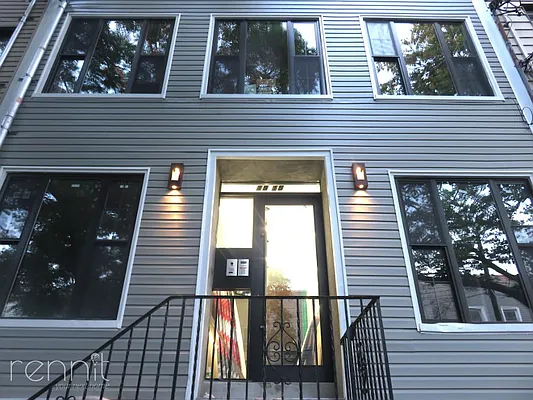 Rented by Rennit Inc. | media 32