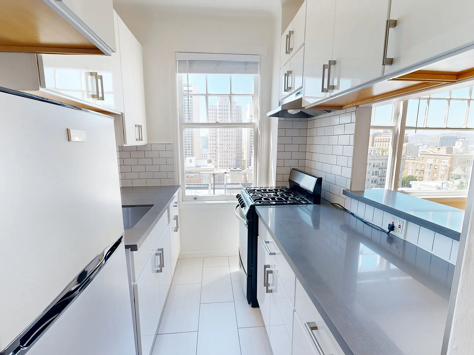 845 California Street — Photo 2