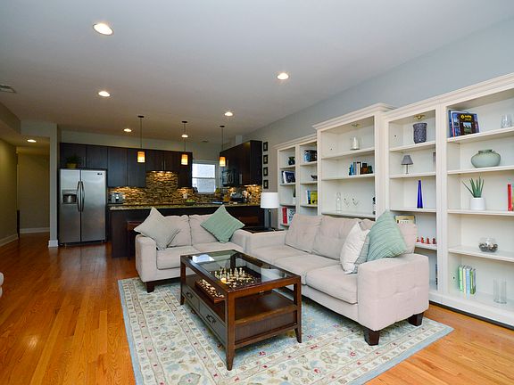 5th image of 1222 W Hood Ave #1