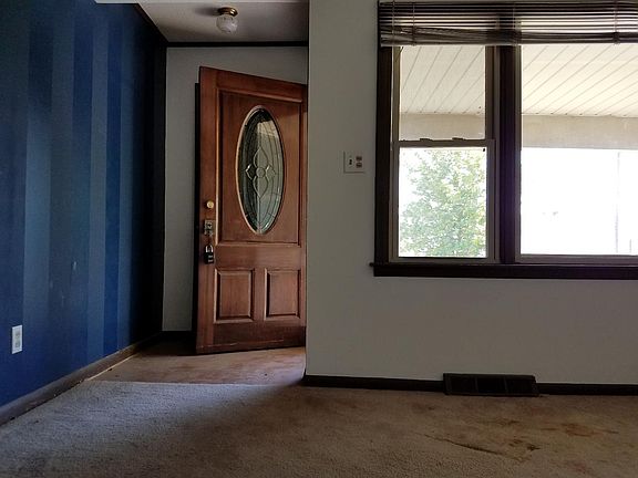 2nd image of 1328 Carpenter Dr