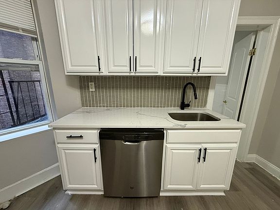 3rd image of 5304 Palisade Ave #222E