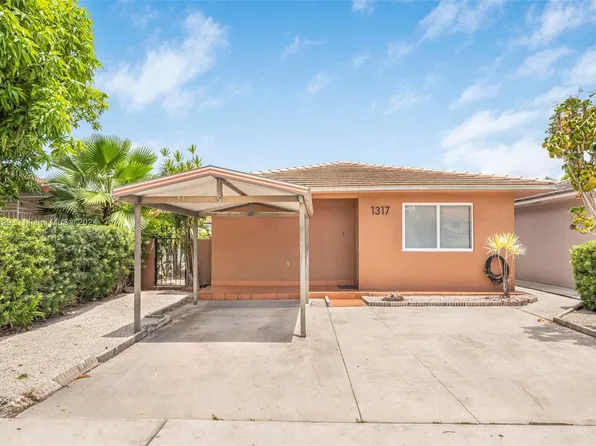 1317 W West 42nd Pl, Hialeah, FL 33012