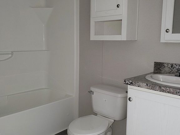 3rd image of 38000 Le Chateau Blvd #38