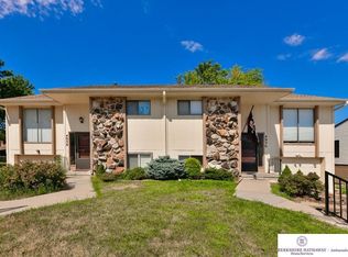 4938 S 98th St, Omaha, NE 68127