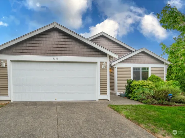 1315 Daffodil Avenue NE, Orting, WA 98360