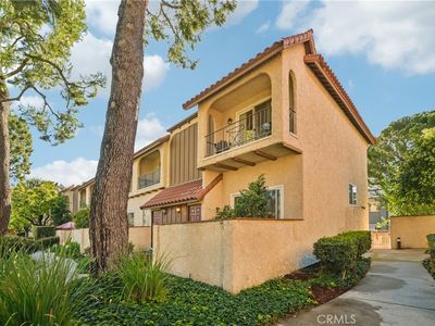 19545 Sherman Way, Reseda, CA, 91335