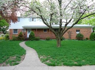 1249 Clearview Dr, Flushing, MI 48433