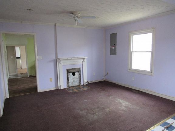 2nd image of 913 E Sullivan St