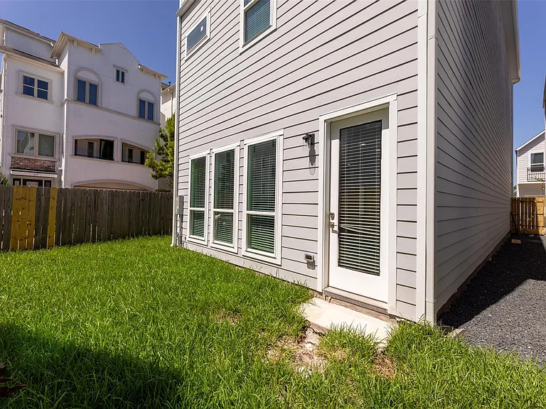 1802 Napa Creek Lane Ct — Photo 3