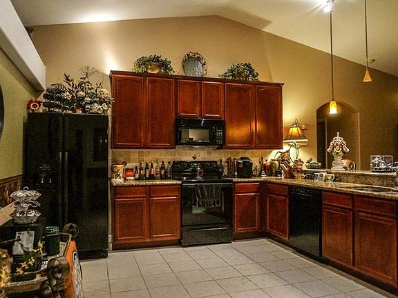 5th image of 3919 Lakeside Reserve Ln