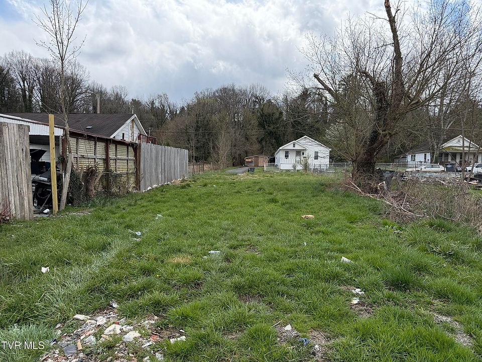 2nd image of 1166 Dorothy St