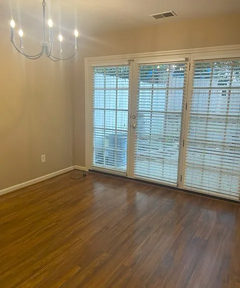 541 W Short St — Photo 2