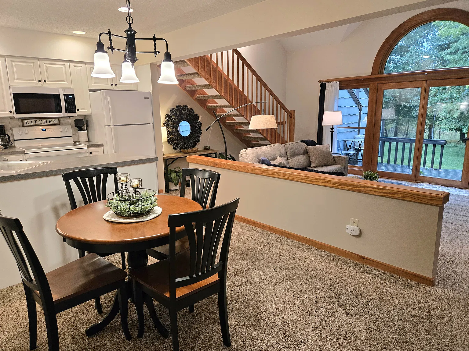 2 bed, 1380 sqft, $1,400 — Photo 4