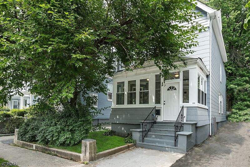 1st image of 135 Hollywood Ave