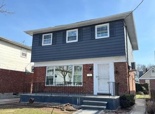 17002 144th Ave, Jamaica, NY 11434