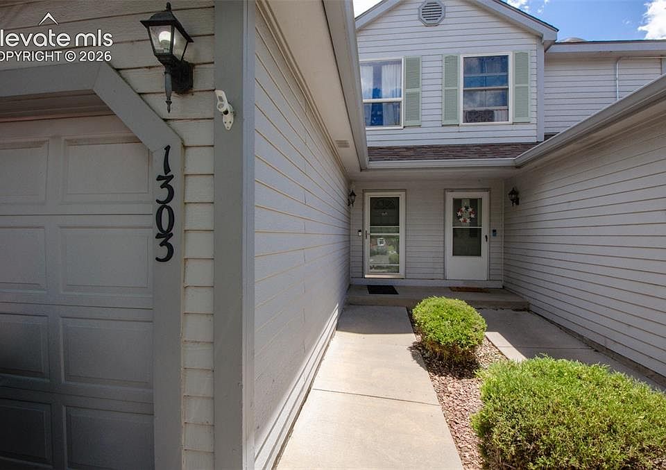 1st image of 1303 Firefly Cir