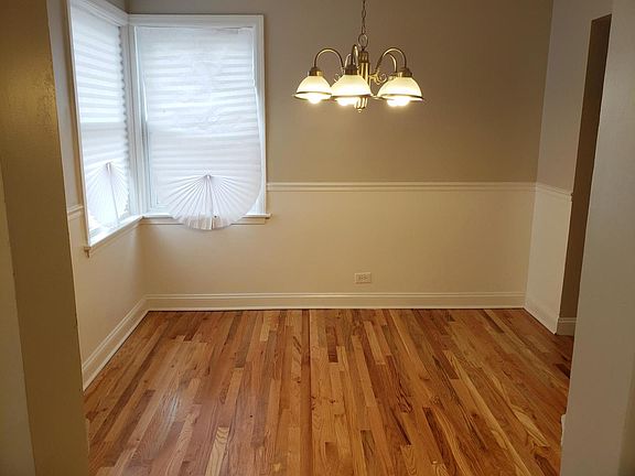 3rd image of 8142 S Kingston Ave