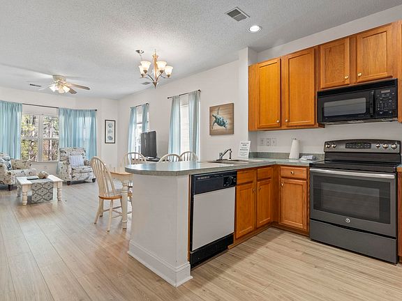 4th image of 4533 Girvan Dr. #D