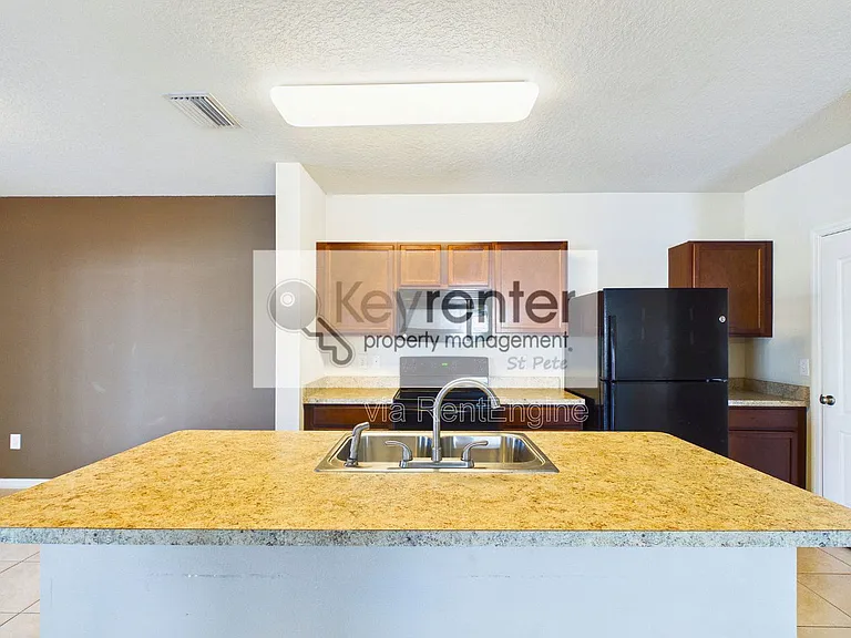 14517 Dunrobin Dr — Photo 28