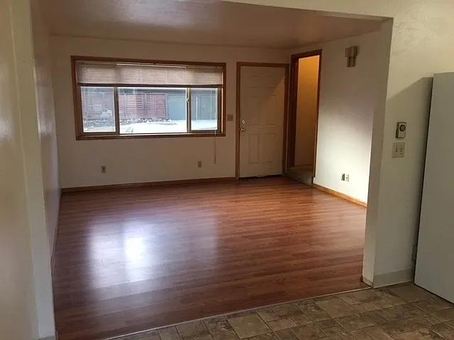 951 Portland Ave — Photo 4