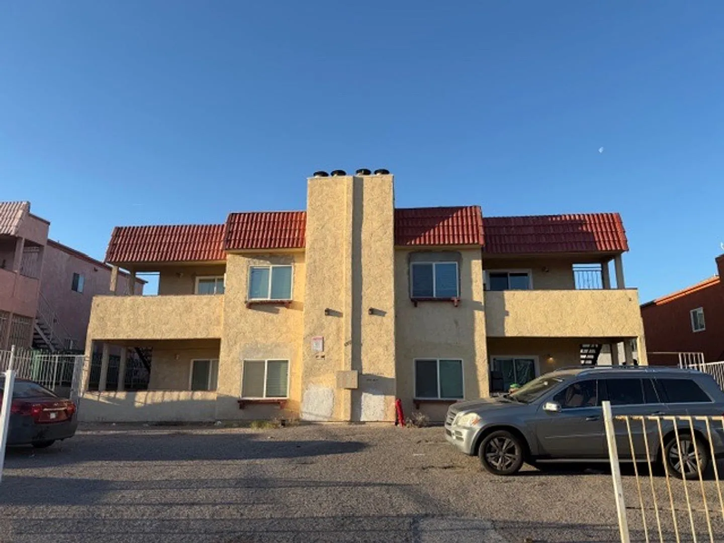 2 bedroom, 2 bath near Nellis AFB! — Photo 2