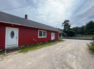 917 Ten Rod Rd #2B, North Kingstown, RI 02852