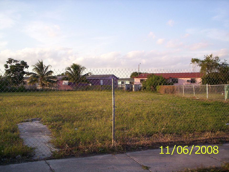2nd image of 2961 NW 209th Ter
