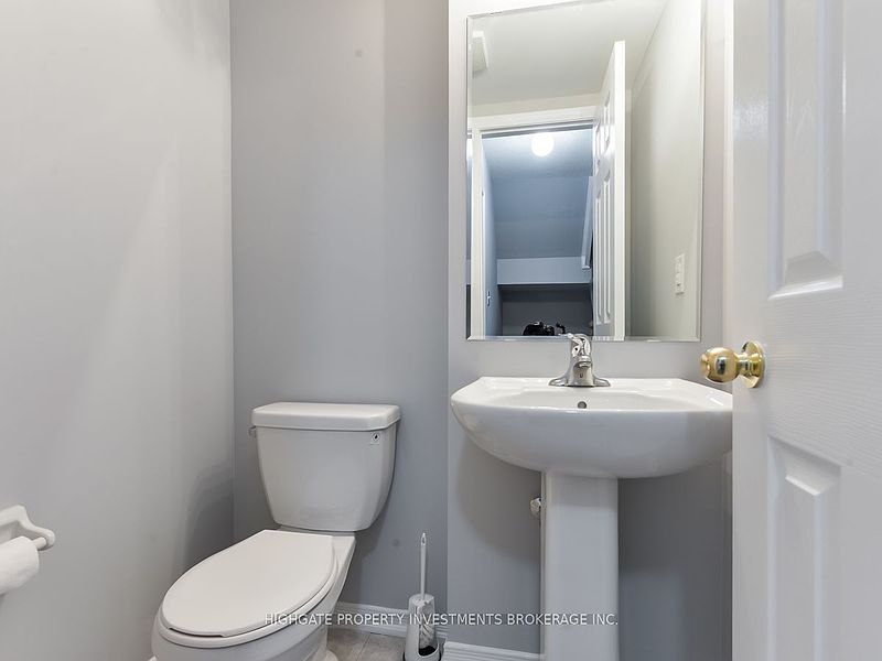Ajax Townhouse for rent - 3 Bedrooms — photo 12